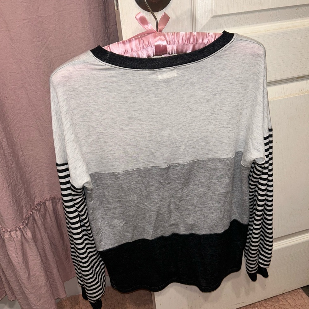 Pullover- Supper Comfortable! - image 2